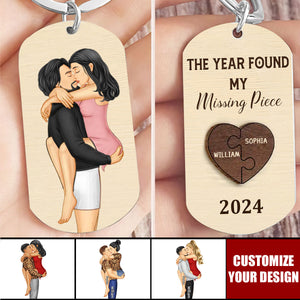 The Year I Found My Missing Piece Kissing Couples - Couple Personalized Stainless Steel Keychain - Gift For Husband Wife, Anniversary