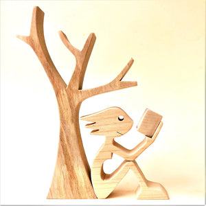 Making Wooden People Reading With Personality